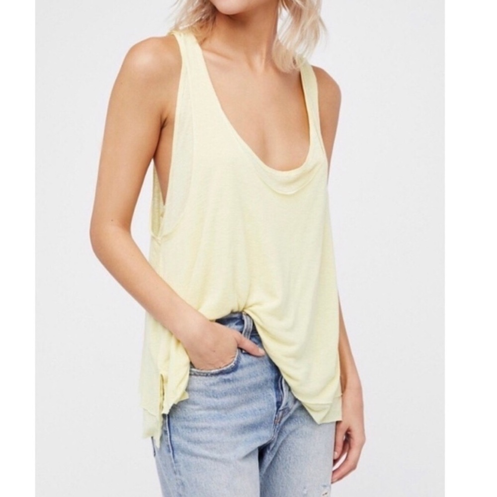 Women’s Lightweight Scoop Neck Tank Top - Pale Yellow